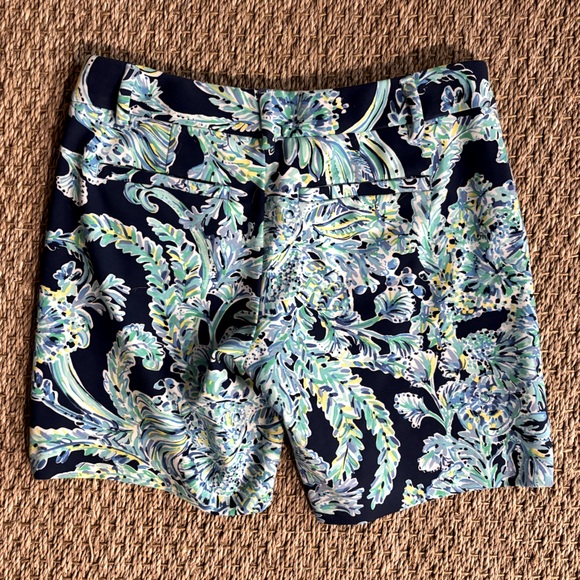 LILLY PULITZER | LP Shorts Size 0 - Picture 2 of 13